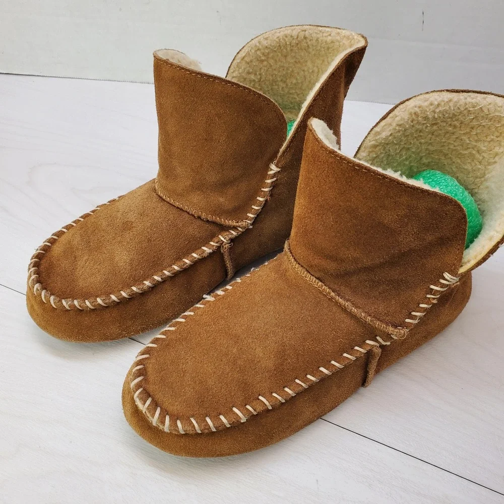 Tan Suede Moccasin Boots Faux Shearling Lined Whipstitch Ankle Wmn 8 Hippie Boho